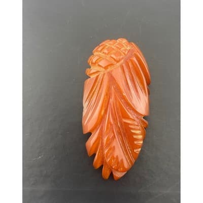 Vintage Art Deco Carved Bakelite Leaf dress clip light brown caramel 30s 40s 2"