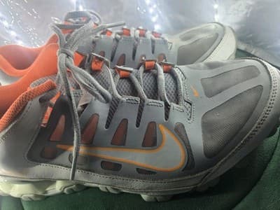 Nike Men’s Reax 8 TR mesh running shoes size 11 us