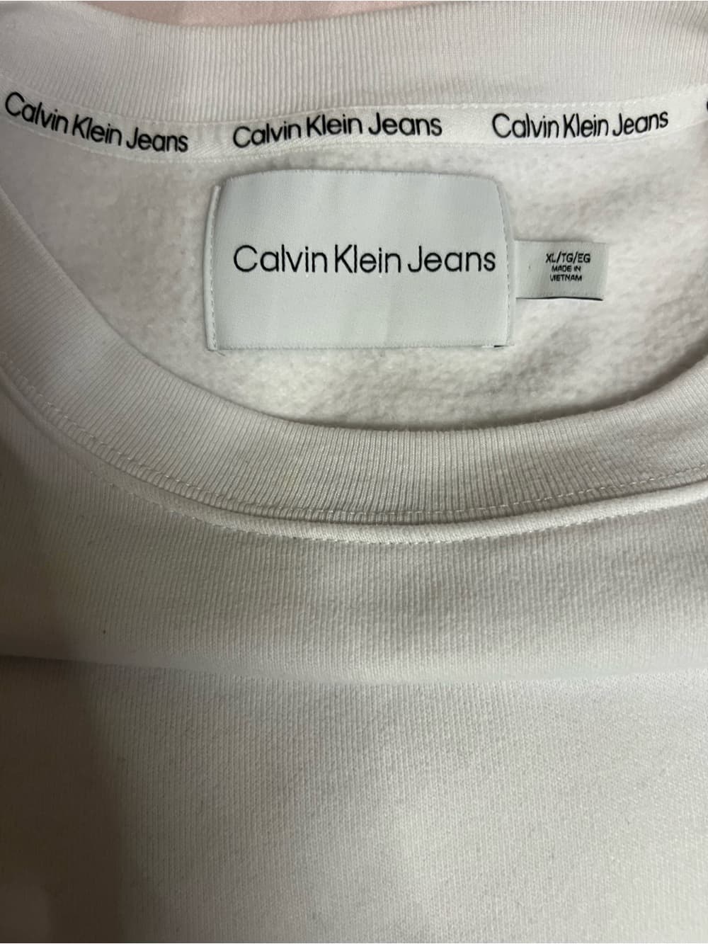 Calvin Klein Jeans White Crewneck with Small CK Logo