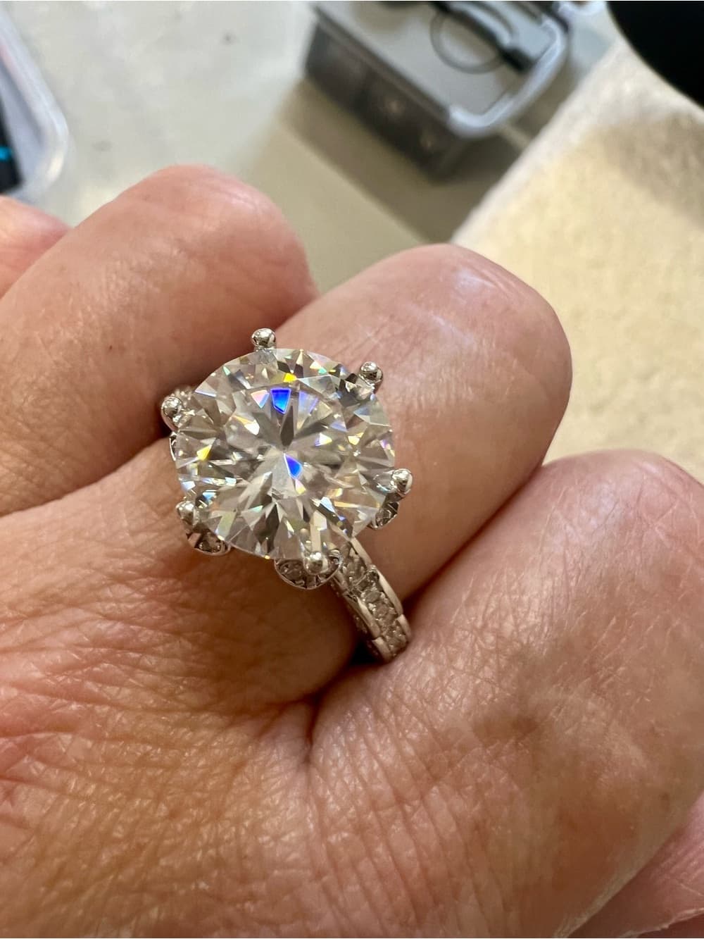 Moissanite 5.0ct Round Solitaire Engagement Ring - Clear/White