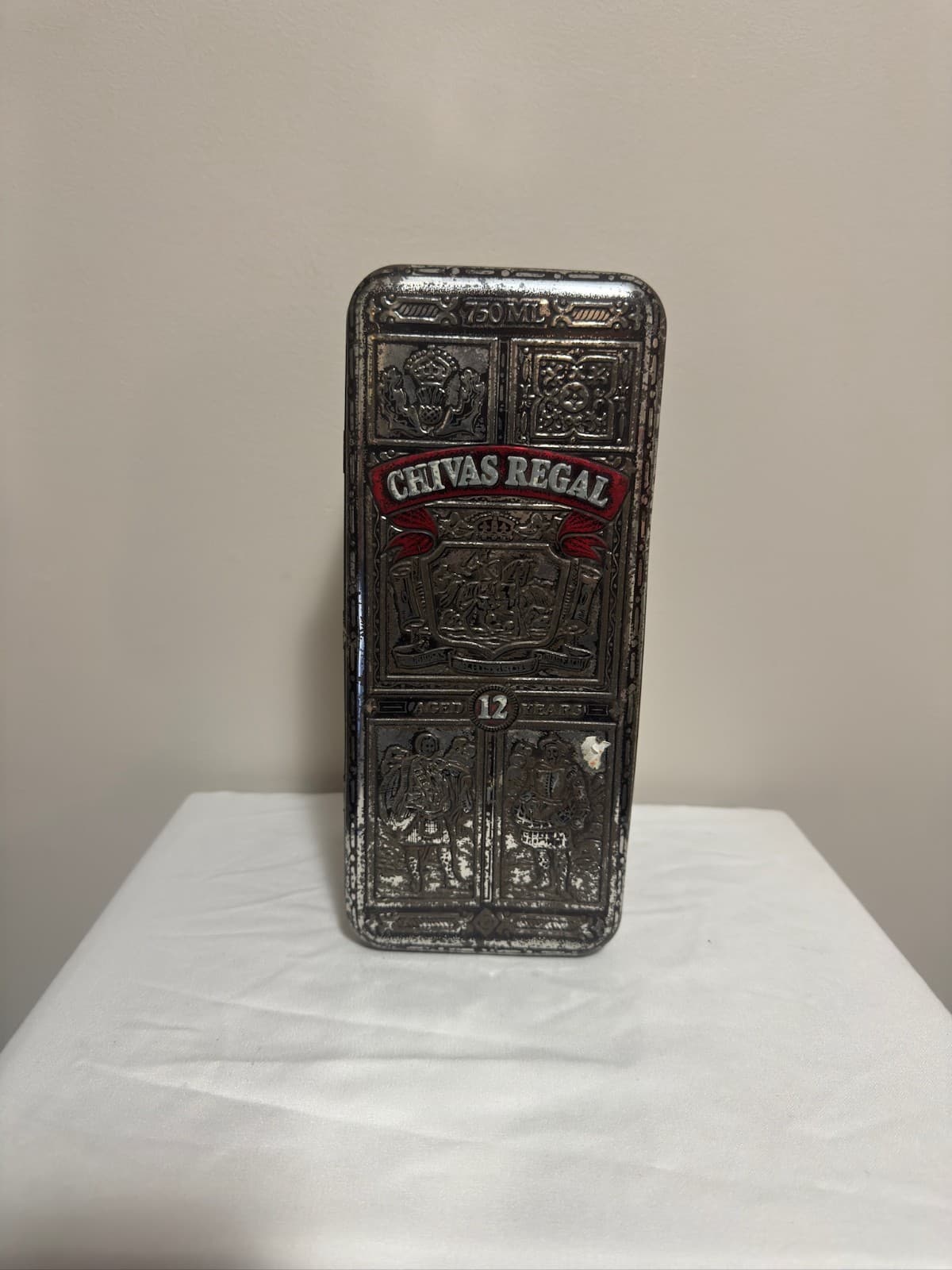 VINTAGE CHIVAS REGAL SCOTCH WHISKY AGED 12 YEARS COLLECTOR TIN, No Liquor Bottle