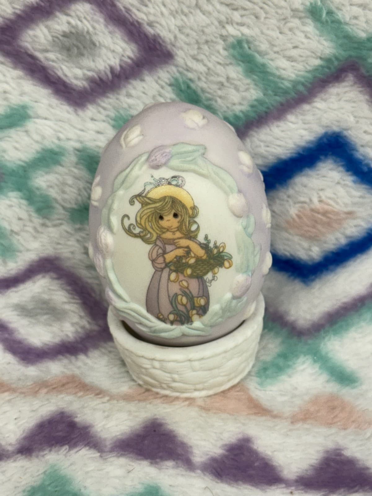 Precious Moments 1997 Easter Egg Figurine Pastel Spring Collectible VTG