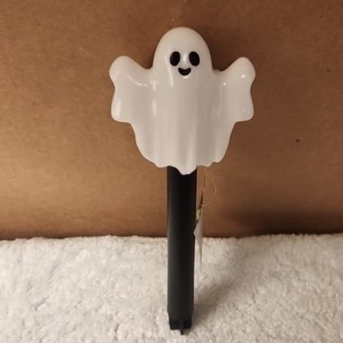 NEW Halloween GHOST Solar Outdoor Landscape Stake Lamps Yard Path Light Garden