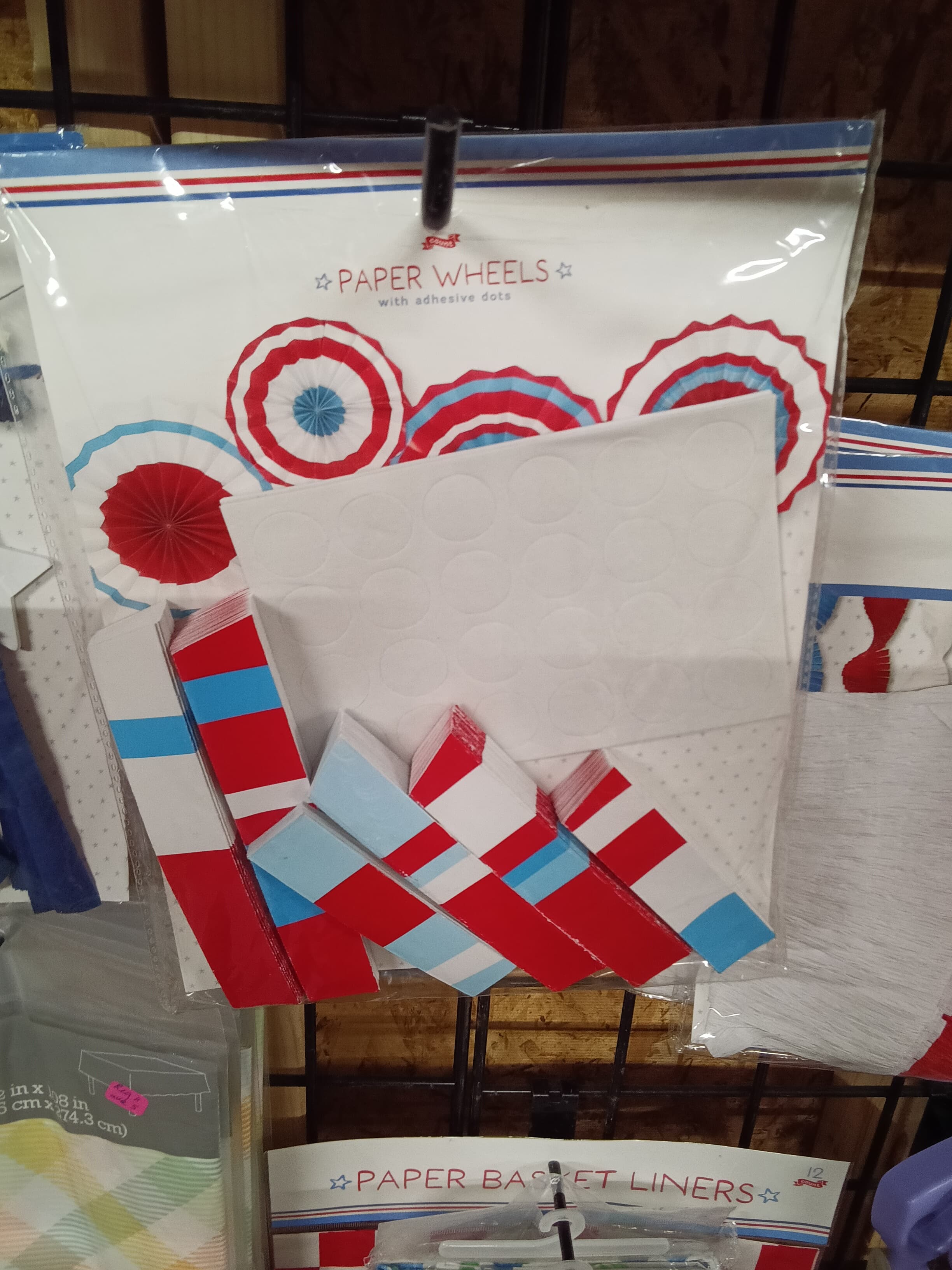 Paper Wheels with Adhesive Dots Patriotic Theme
