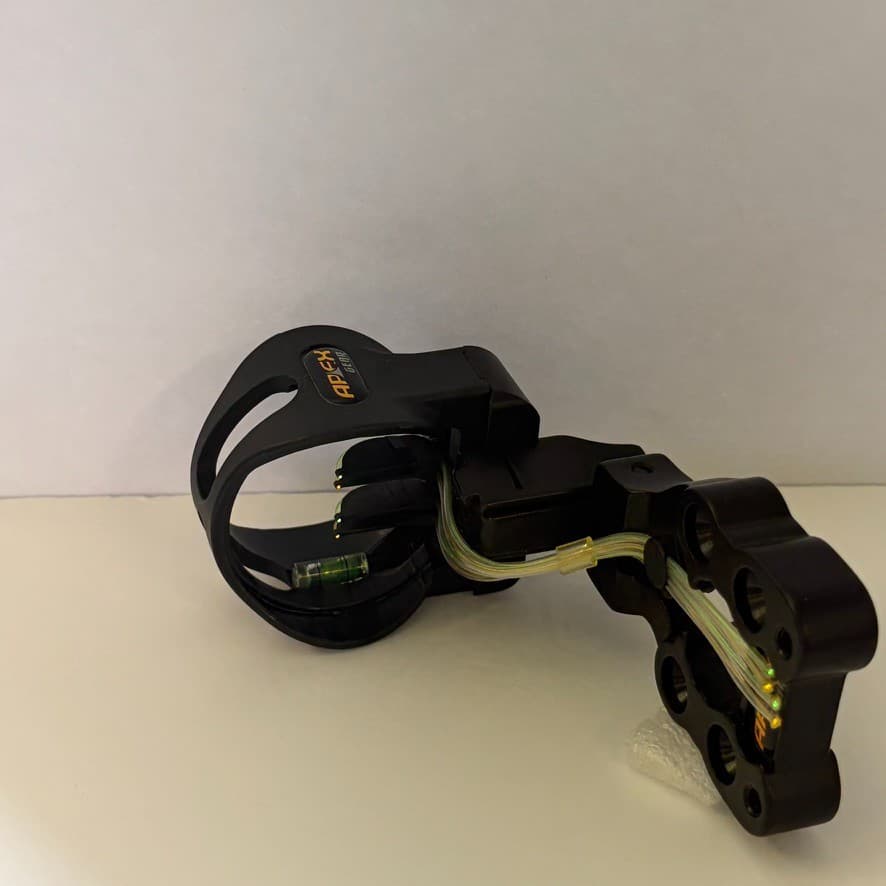 Apex Gear 4-Pin Fiber Optic Bow Sight Used Compound Hunting Archery