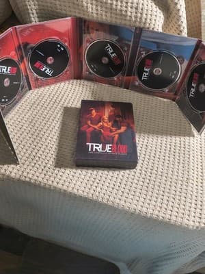 True Blood: The Complete Fourth Season DVD Box Set HBO Bonus Features 2012