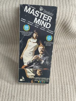 Invicta Mastermind 1972 Strategy Board Game 2 Players Ages 8-17+ Vintage