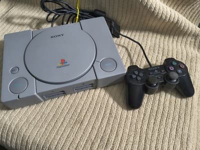 Sony PlayStation SCPH-9001 NTSC-U/C Gray Console with Analog Controller