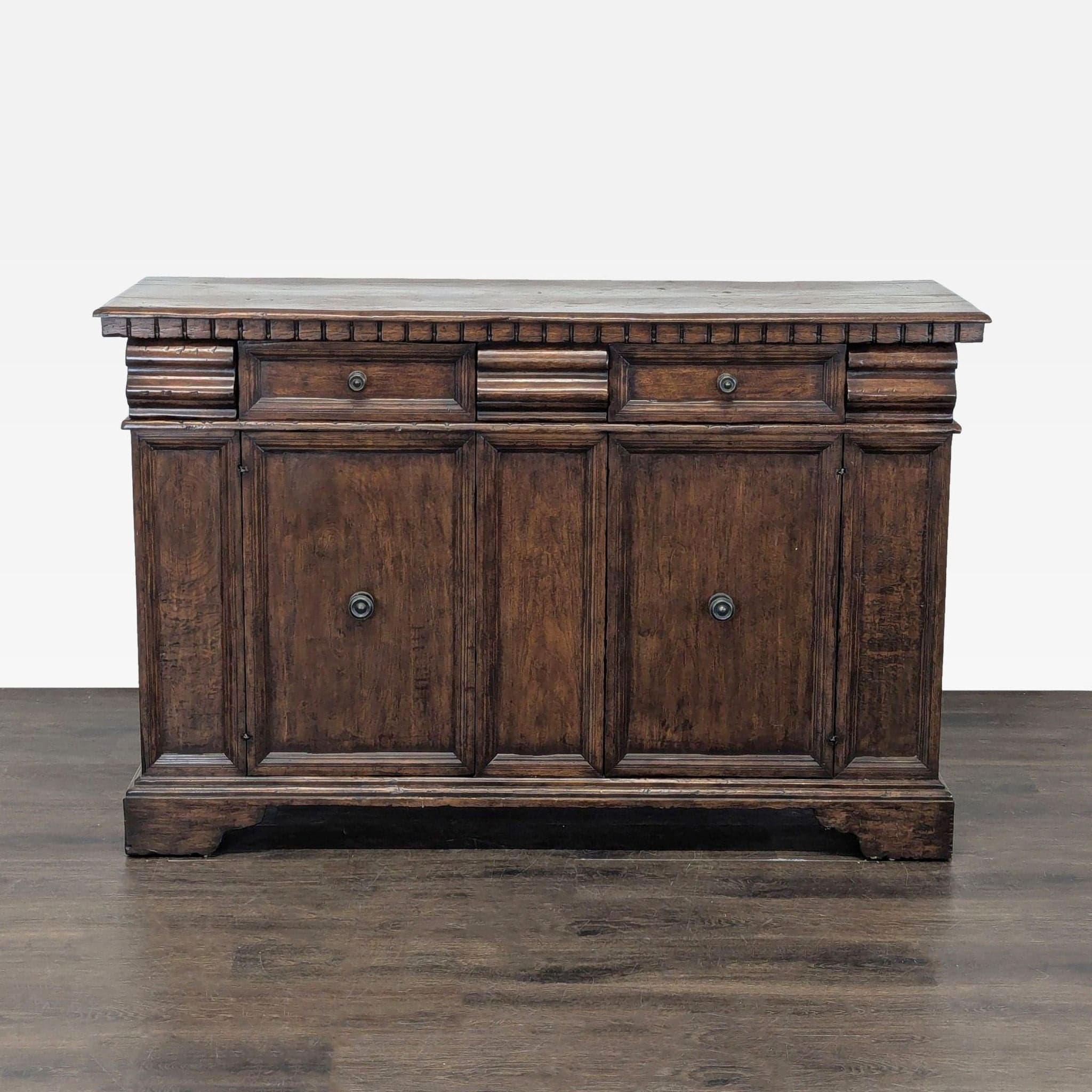 Formations Italian Credenza