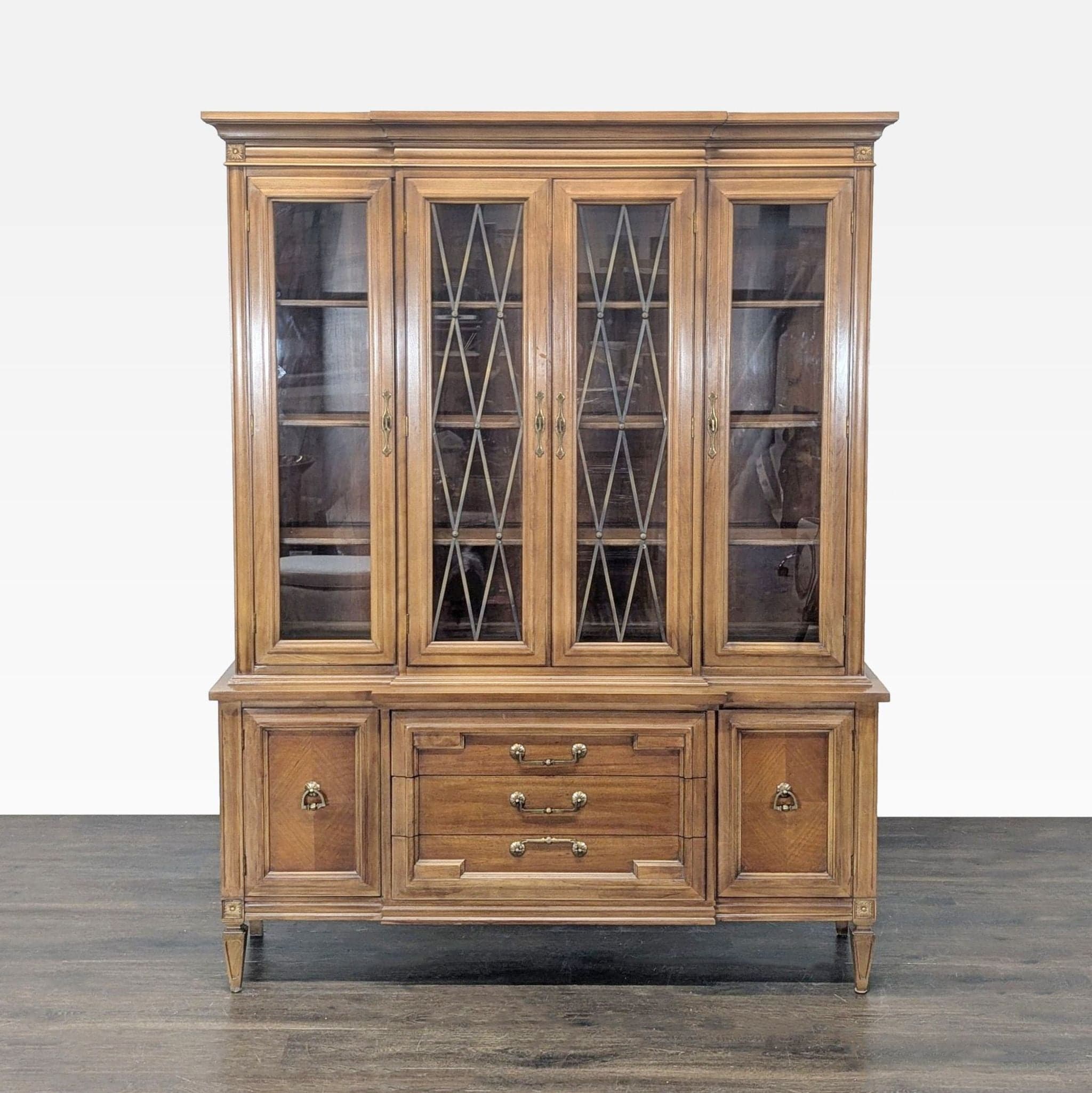 Mid-Century Thomasville Milano Collection Hutch
