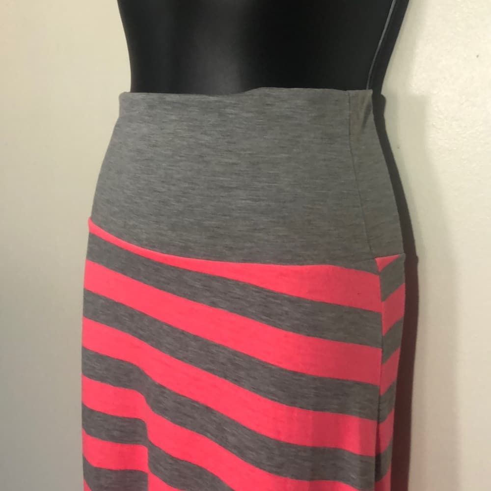 Pink and gray maxi skirt size medium NWOT