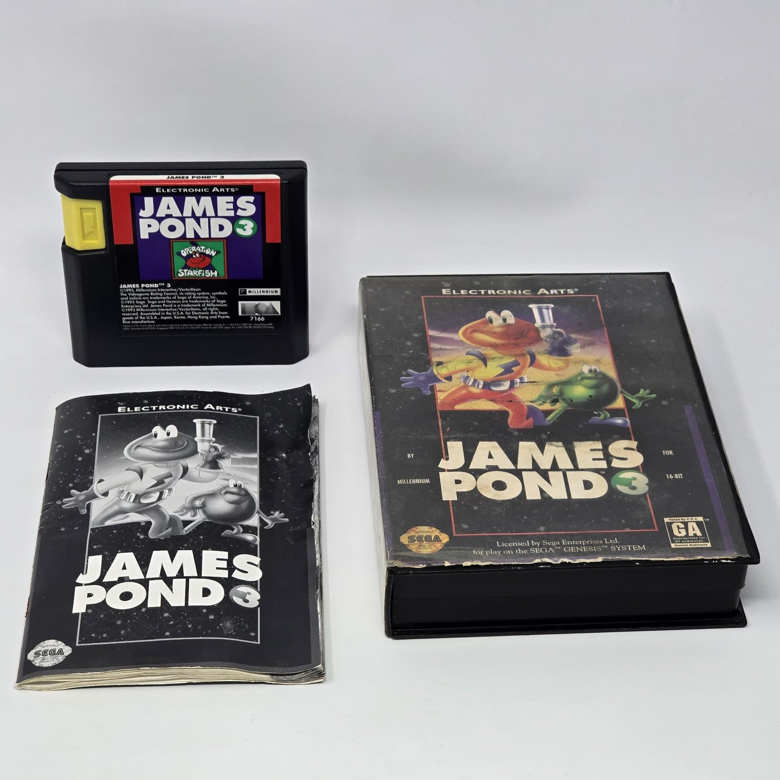 James Pond 3 (Sega Genesis) CIB COMPLETE & TESTED (Heavy Case Art Damage)