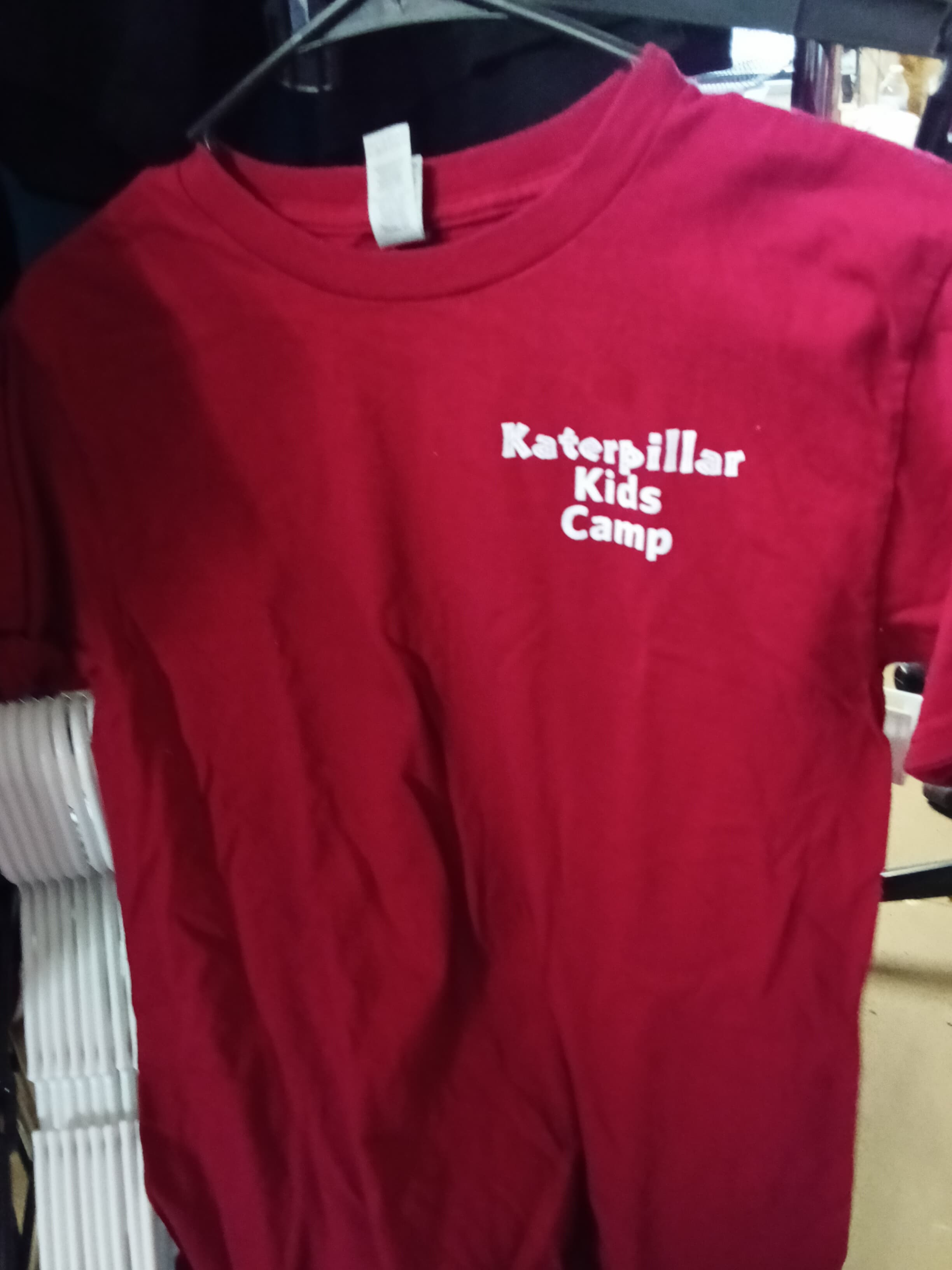 Gildan Red Katerpillar Kids Camp T-Shirt Medium
