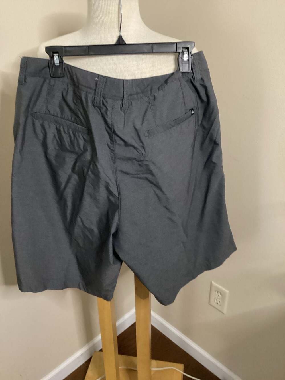 TravisMathew Men's Size 38 Dark Grey Performance Golf Shorts