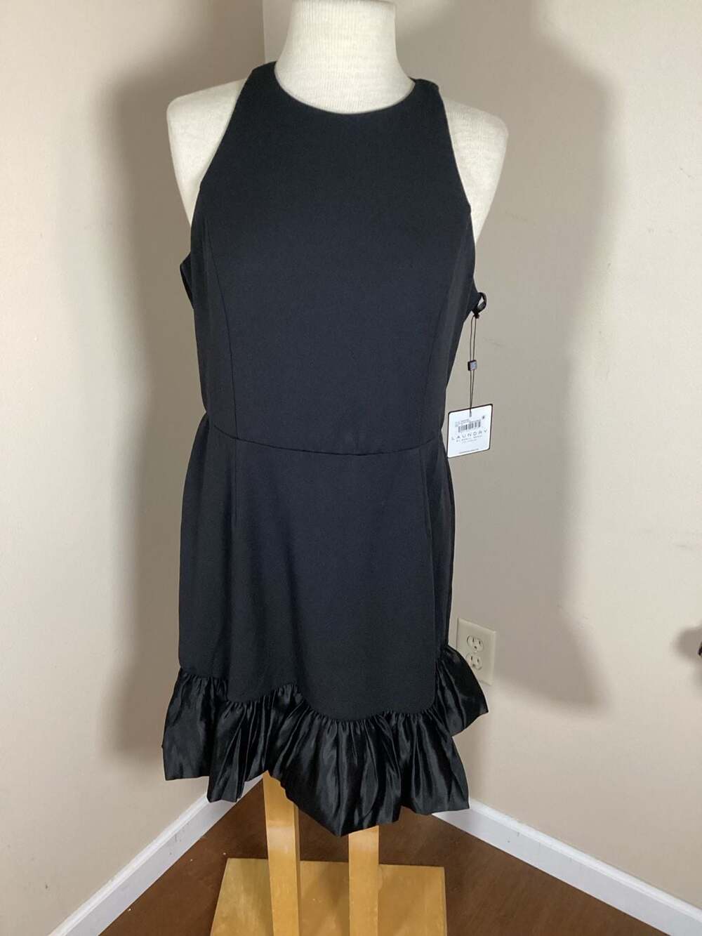 Laundry by Shelli Segal Coco Sleeveless Ruffle Hem Fit and Flare Dress