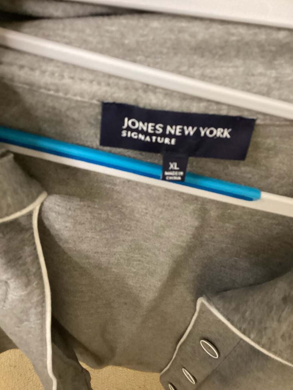 Jones New York Signature Women's Gray Fleece-Style Snap-Up Jacket with White Pip