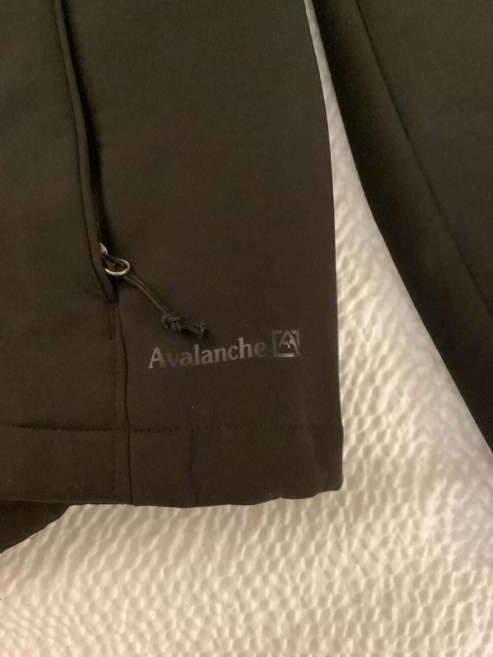 Avalanche Outdoor Supply Co. Women's Black Softshell Hooded Jacket Size M