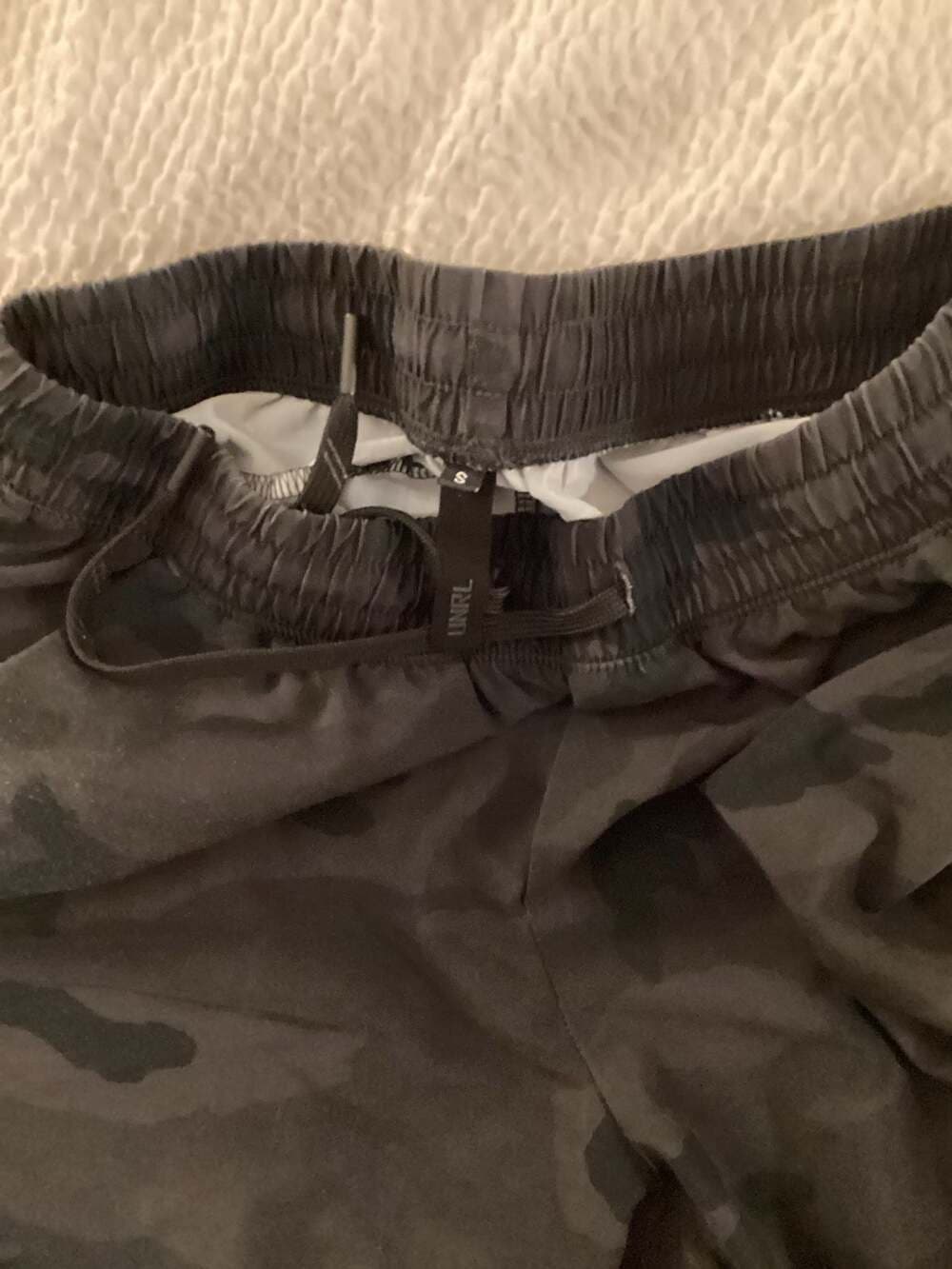 UNRL Stride Performance Shorts Black Camo Size Small