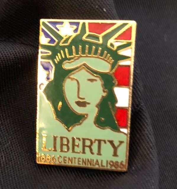 Vintage Bicentennial 1886-1986 Statue of Liberty Pin