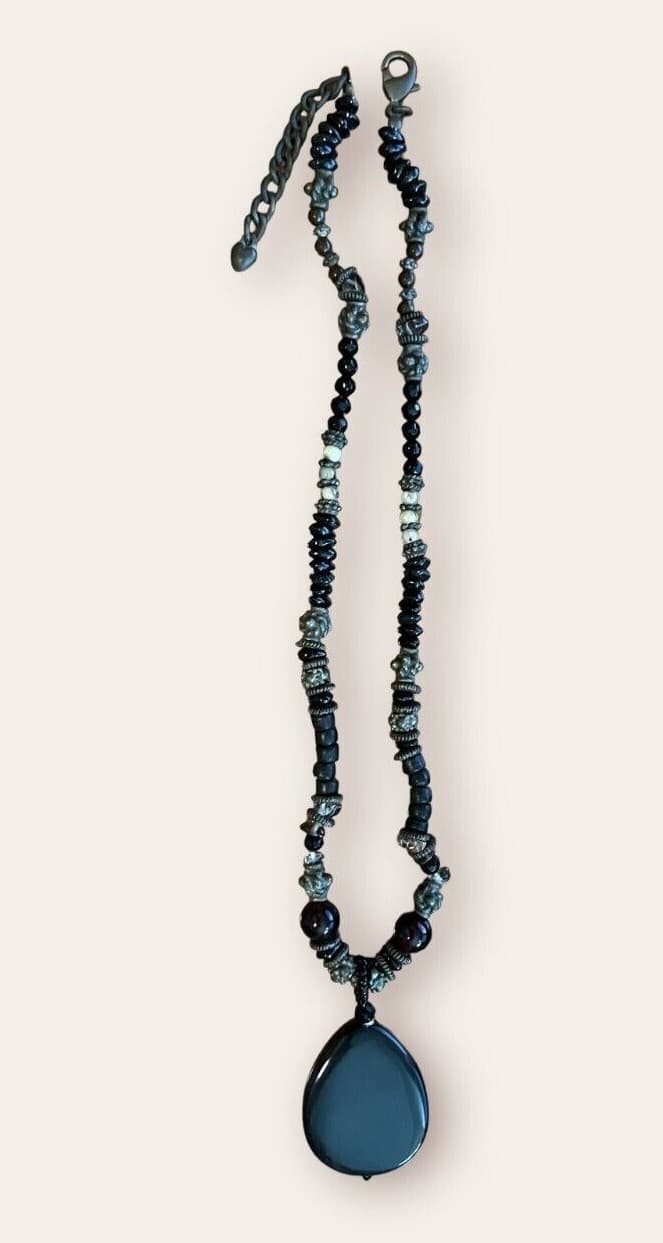 Boho Style Black Beaded Flower Pendent Necklace Bohemian Locket Retro Classic