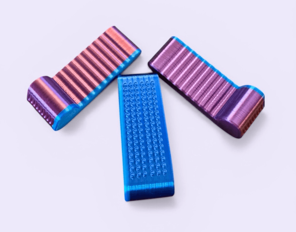 Plant Pot Feet 3 pcs Flower Pot Risers Lifters Iridescent Purple/Blue