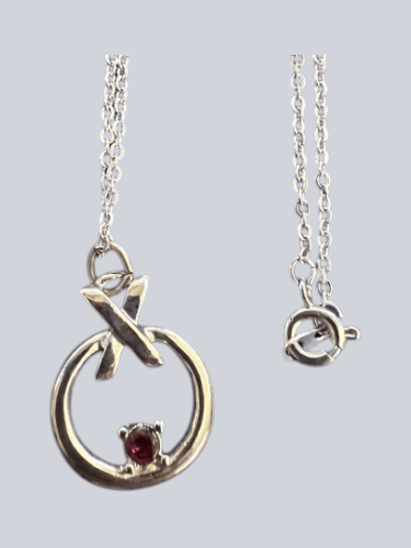 Fashion Jewelry Necklace w/Red Center Stone Pendant