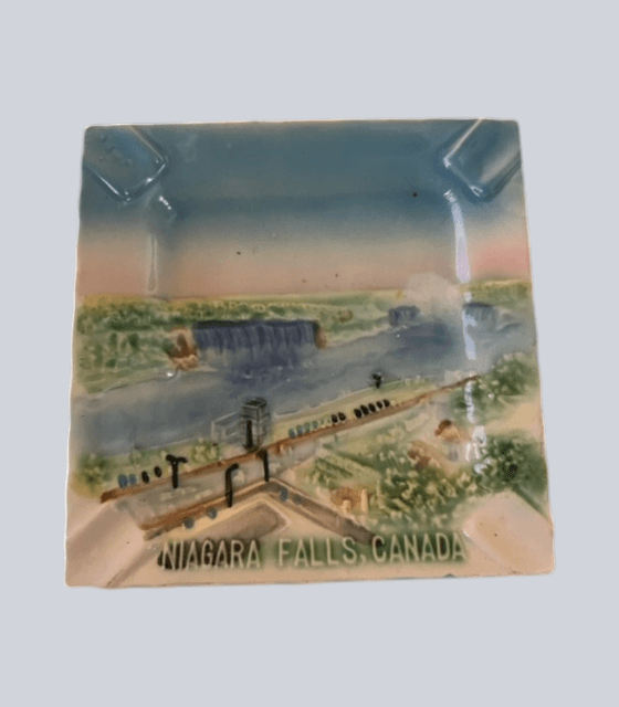 Vintage Niagara Falls Canada Souvenir Ashtray Raised Image