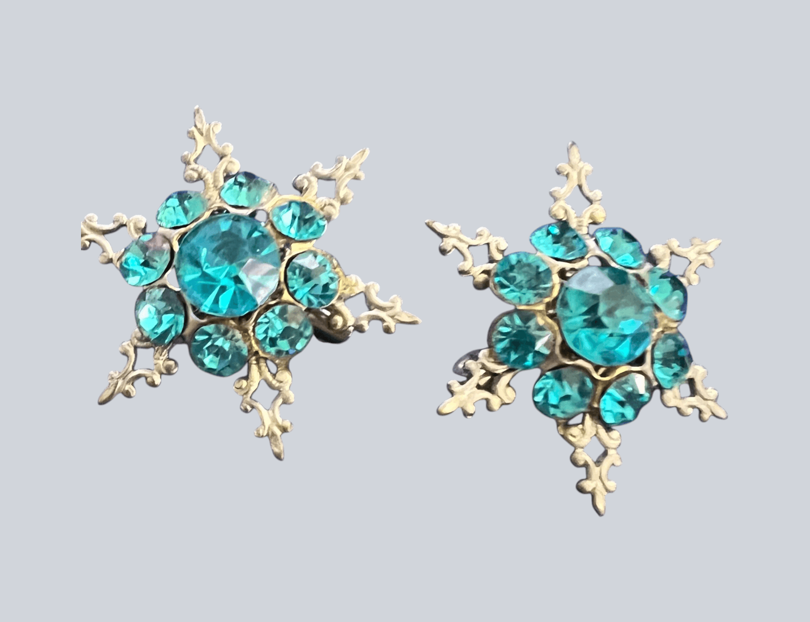 Vintage Silvertone Turquoise Pins Set of 2