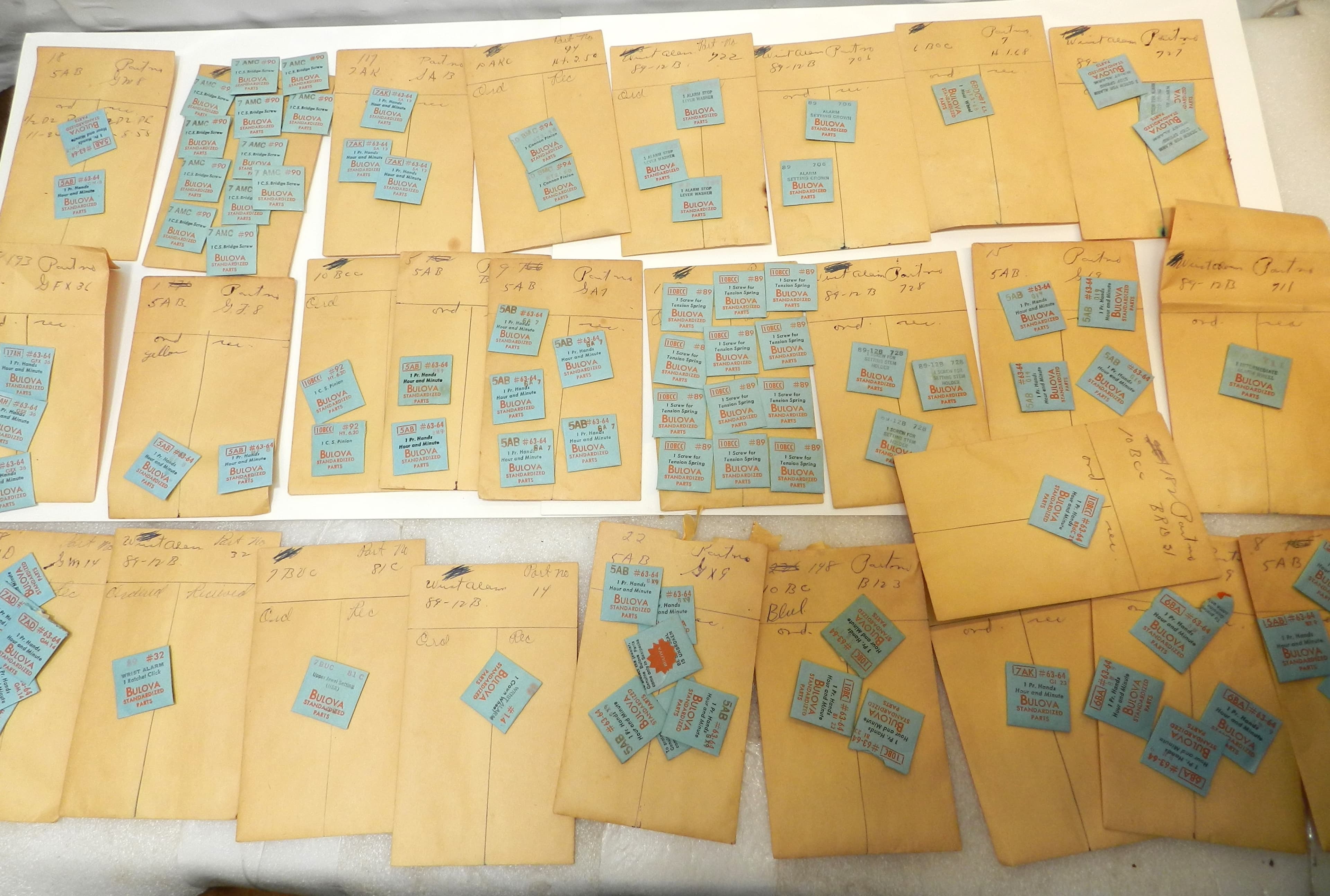 Vintage New Old Stock Watchmaker Bulova Standardized Parts Mixed 90pcs (O38J)