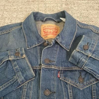 Levi's Trucker Jacket Men's Size Medium Denim 100% Cotton Painted 3 Eyed Cat