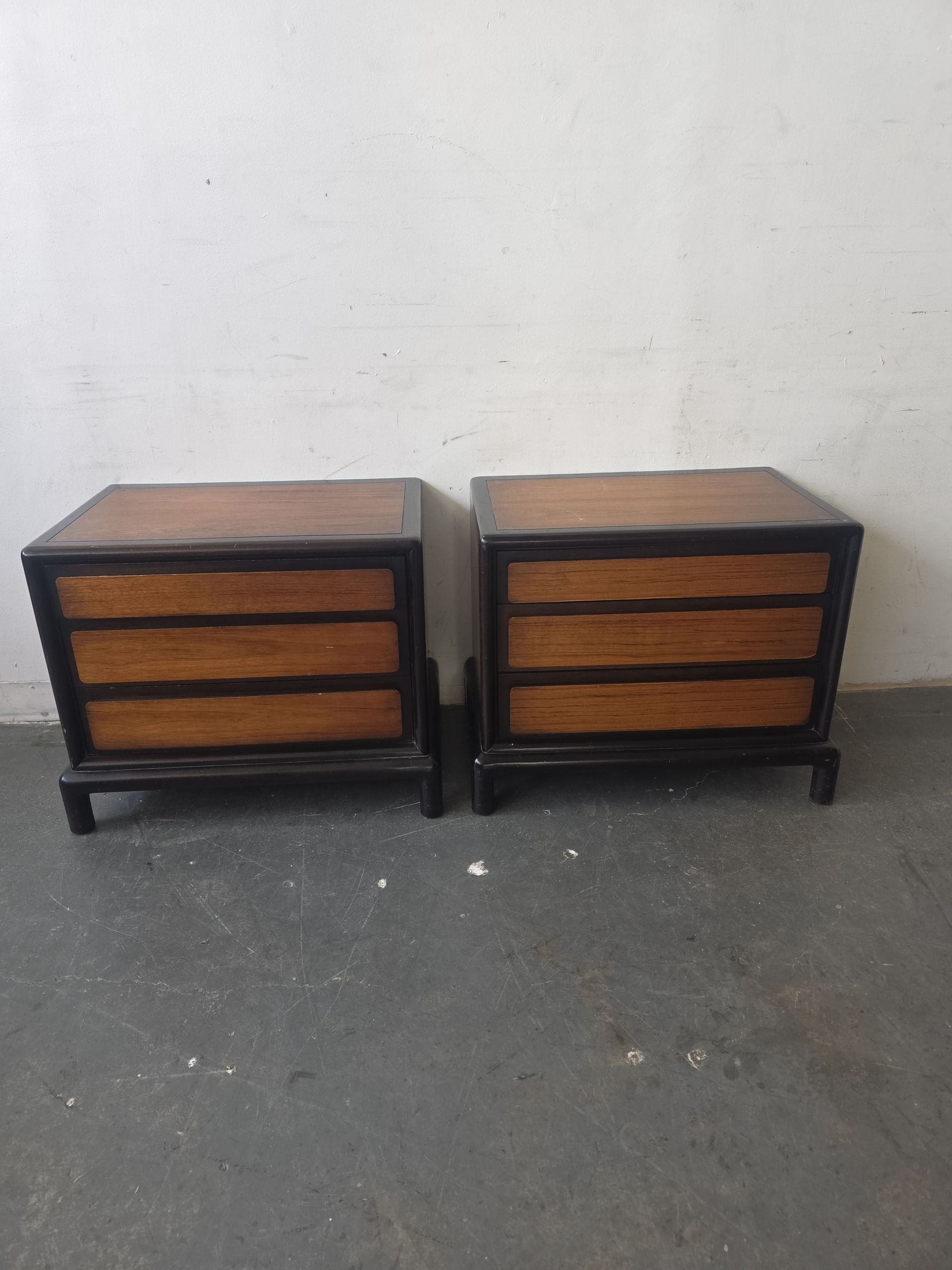 Pair of Vintage John Stuart for Mount Airy Teak Burl Walnut Chinoiserie Nightstands