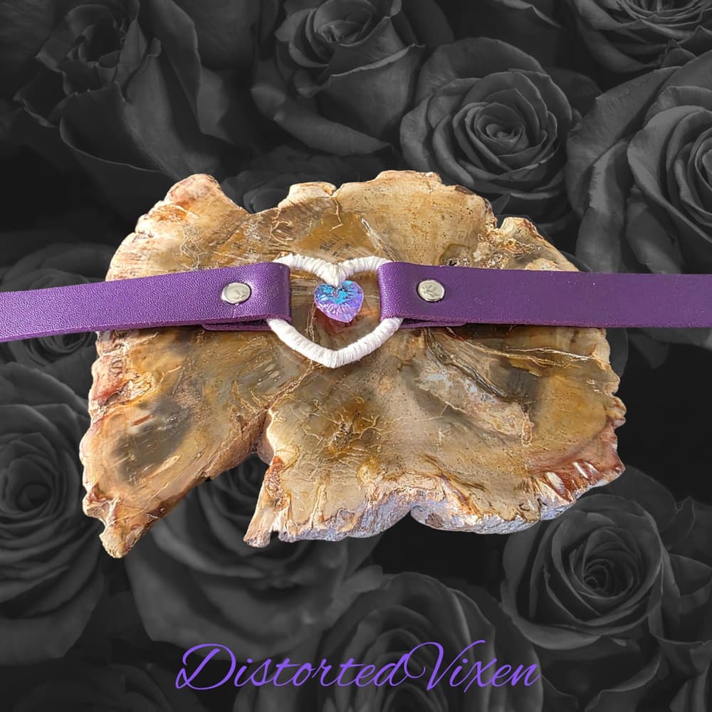 Purple Heart Choker Necklace – Gothic Choker with Aurora Crystal Heart