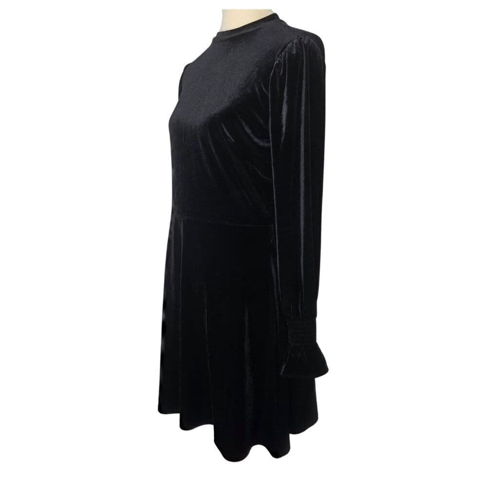 Black Velvet Long Sleeve Dress – LOFT – Size 6 – Wednesday Addams Goth Vibes
