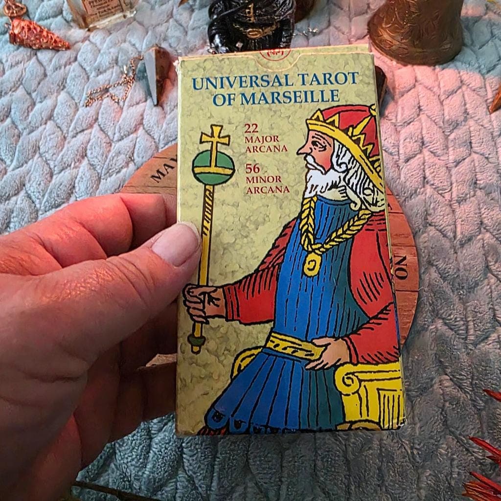 Vintage Lo Scarabeo Universal Tarot of Marseille Deck (2006) 78 Cards & Booklet