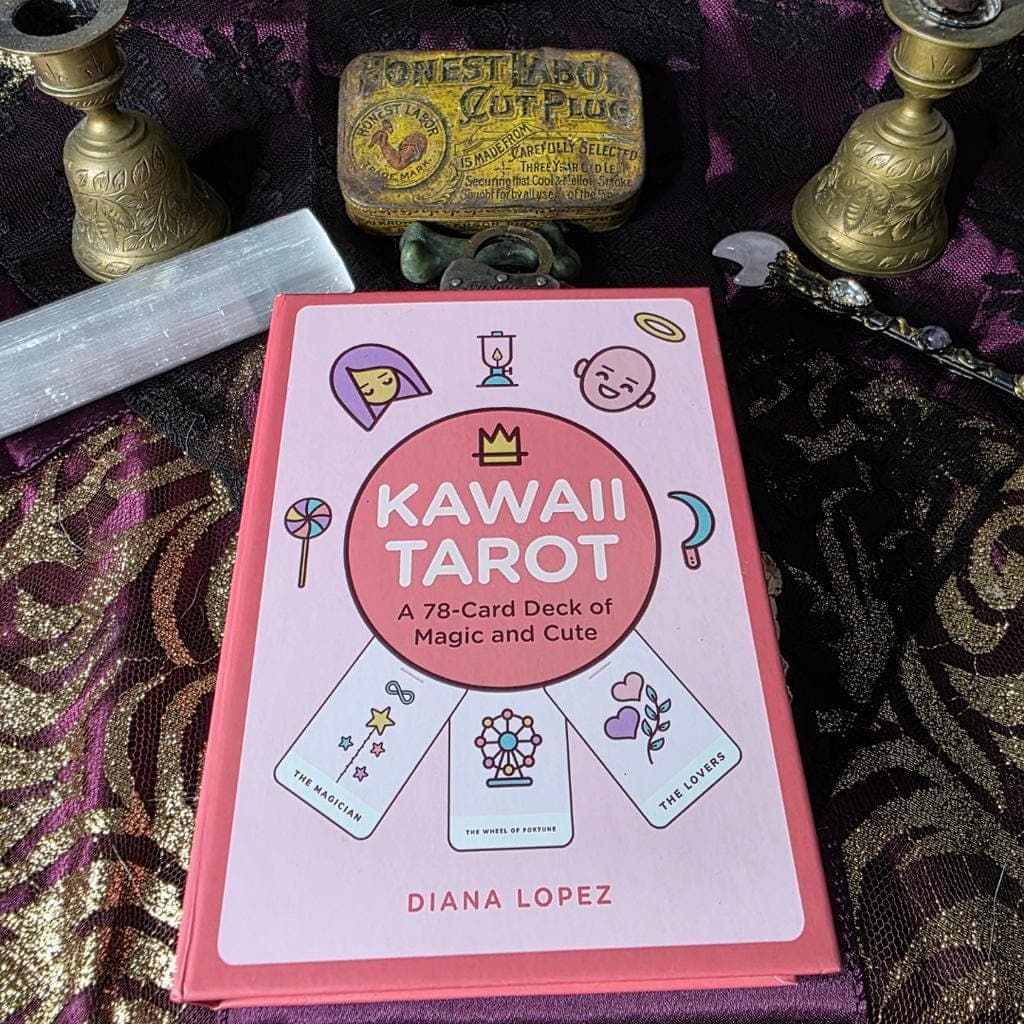 Kawaii Tarot Deck by Diana Lopez – Pre-Loved Minimalist 78-Card Set