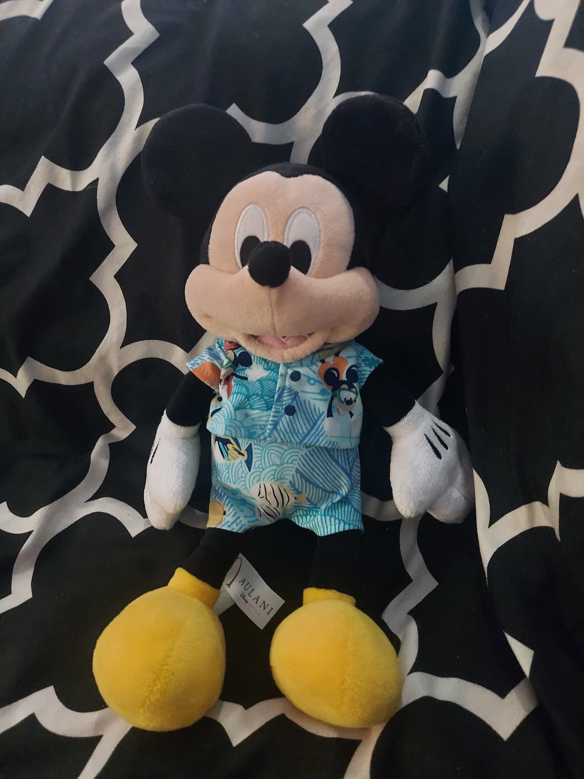 RARE Disney Aulani Resort Mickey Mouse 12" Plush w/Tori Richard Hawaiin Shirt