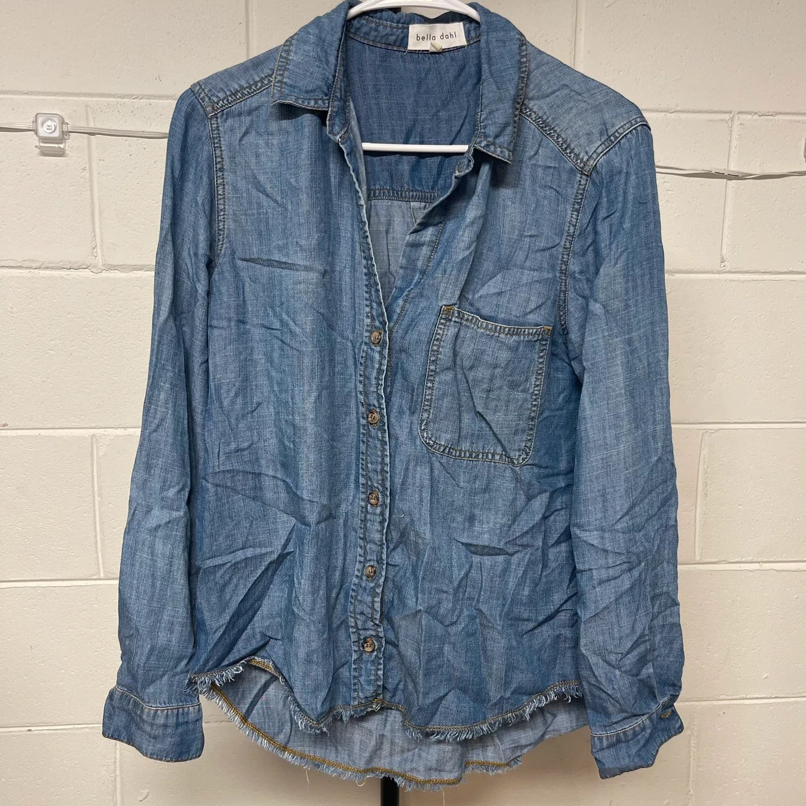 Bella Dahl Women's Blue Tencel Frayed Hem Button Down Denim Shirt Size S