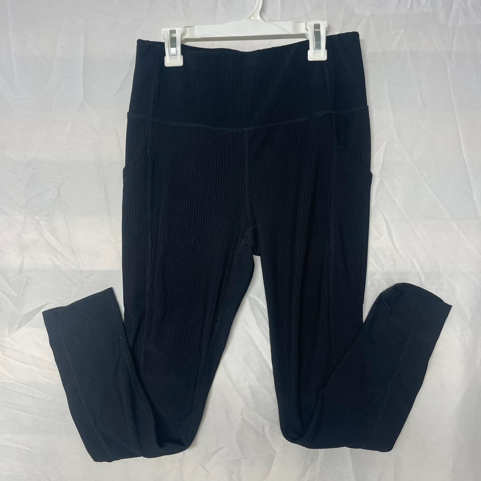 32 Degrees Cool Women's Ribbed Pocket Leggings Black Size M