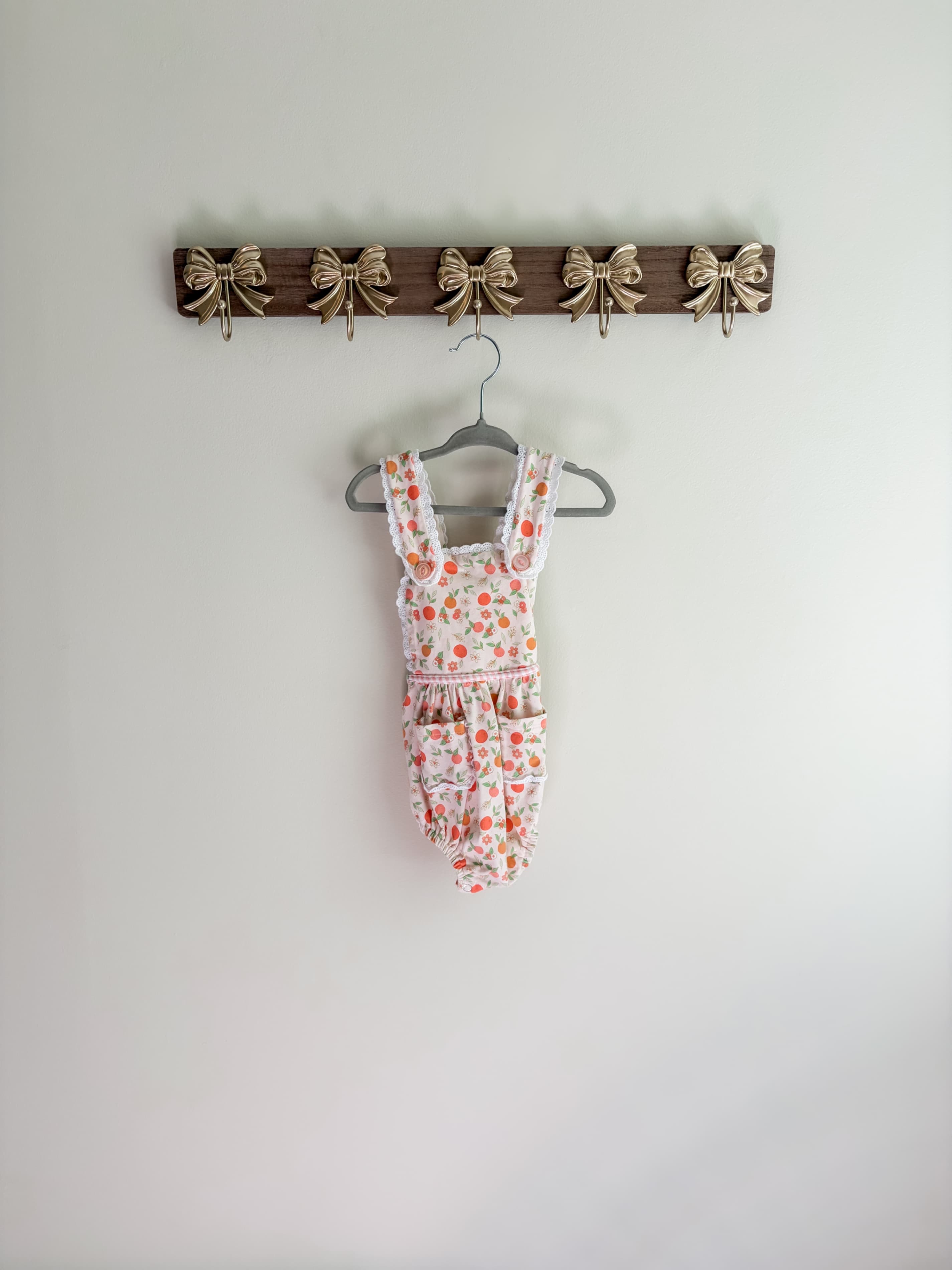 Shrimp and Grits kids girls size xxs (12-18 months) baby Romper with lace straps