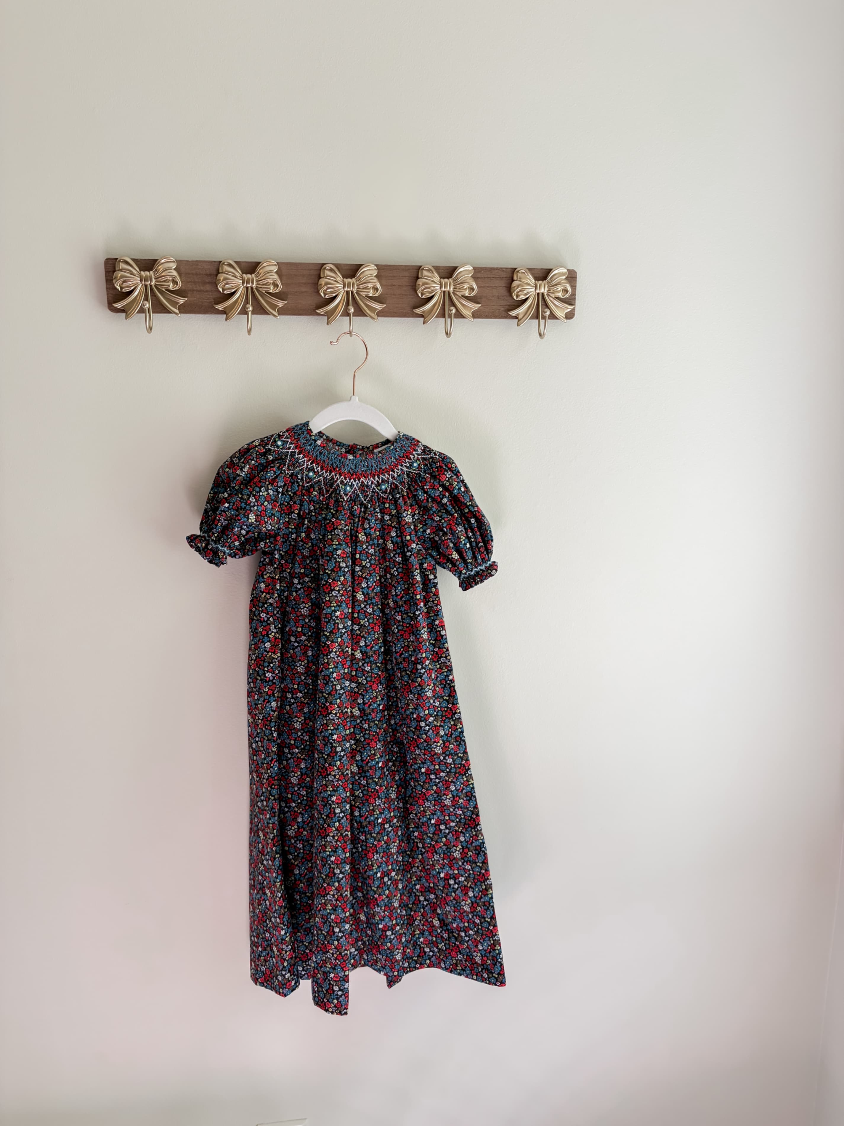 Remember Ngyuen girls size 4T Floral Smocked Long Dress with Puff Sleeves