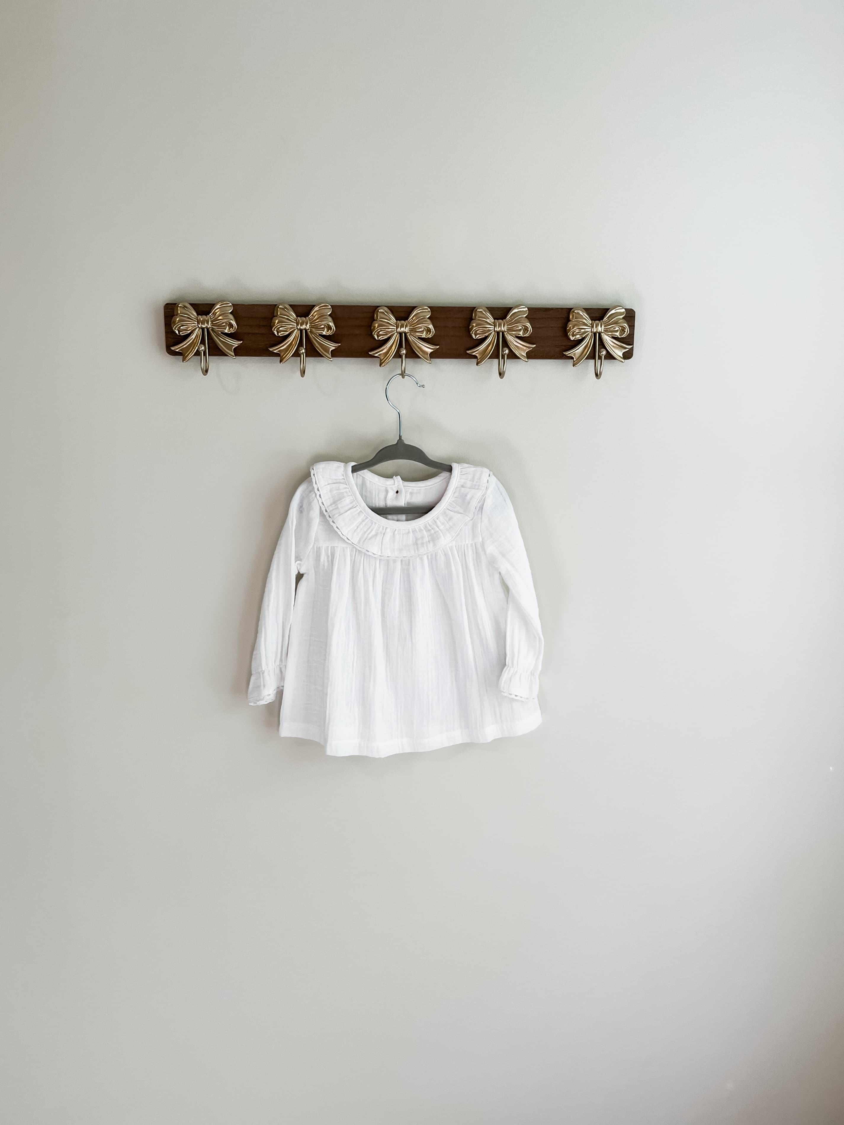 Serendipity size 12-18 months White Long Sleeve top