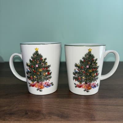 Gibson NOEL MORNING Coffee Cup/Mug Christmas Tree and Holly Vintage Set Of 2