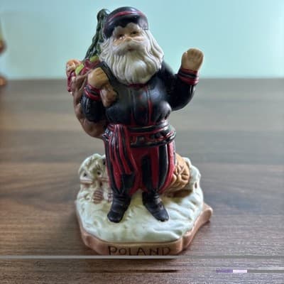 Vintage Santa's Of The Nations Poland 3.75" Figurine Santa Porcelain NO BOX