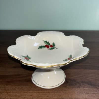 Pickard China Ravenswood Christmas Holly Dinner Serving 6” Candy Dish Gold Tri