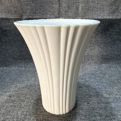 Glowing Vintage Anchor Hocking Vitrock Uranium Milk Glass Vase Old Cafe 7" Tall