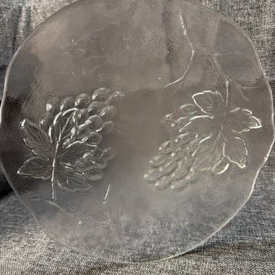 Kosta Boda Style Double Grapes Round 11" Cheese Plate platter Art Glass Sweden
