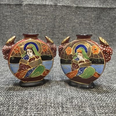 Satsuma Moriage Geisha Girl Handpainted Mini Bud Vase 1940 Occupied Japan VTG