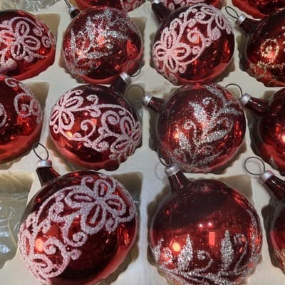 Lot 20 Vintage Glass Glitter Christmas Balls Ornaments 1 1/2" Box Red White Gold