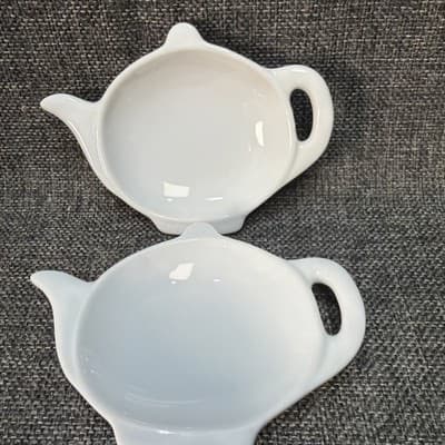 White Ceramic Porcelain Pair Teabag Holders Set/2 Teapot Shaped Tea Vintage HIC
