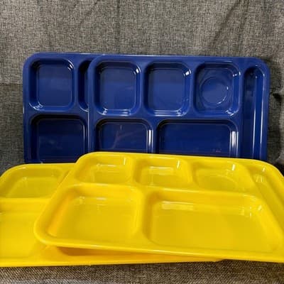 Cafeteria TRAEX Picnic School Lunch 6 Compartment Divider Tray Set Of 4 Vintage